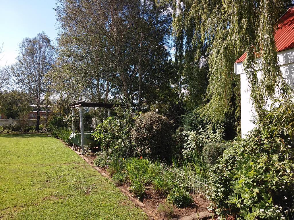 Toad Hall Guest House Wakkerstroom Exterior foto